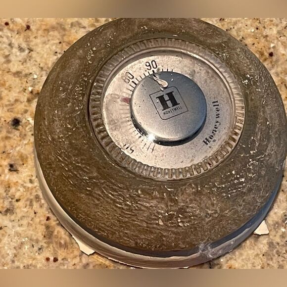Vintage Honeywell thermostats - Picture 4 of 4